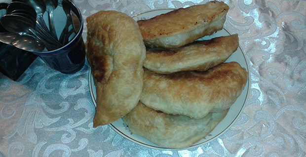 Nemėžis Köyü, Tatar Kültür Evi: soğanlı kıyma börek